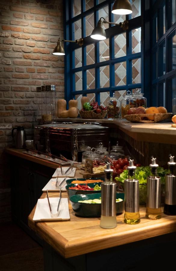 Grand Opera Hotel Kutaiszi Kültér fotó