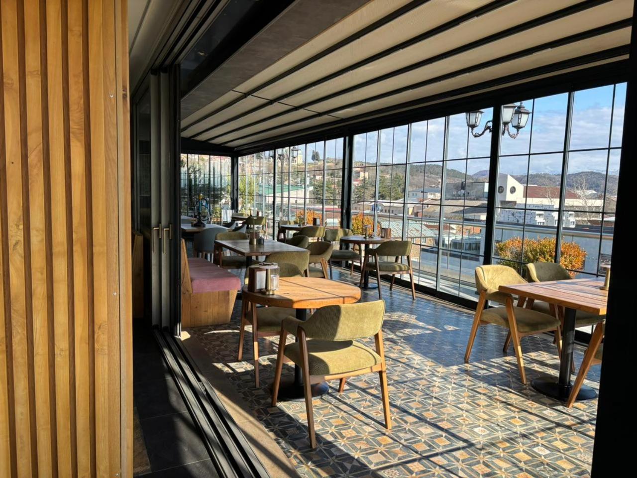 Grand Opera Hotel Kutaiszi Kültér fotó